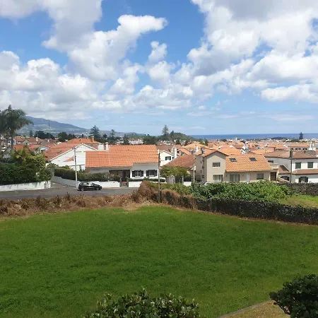 Gorgeous House בית אירוח