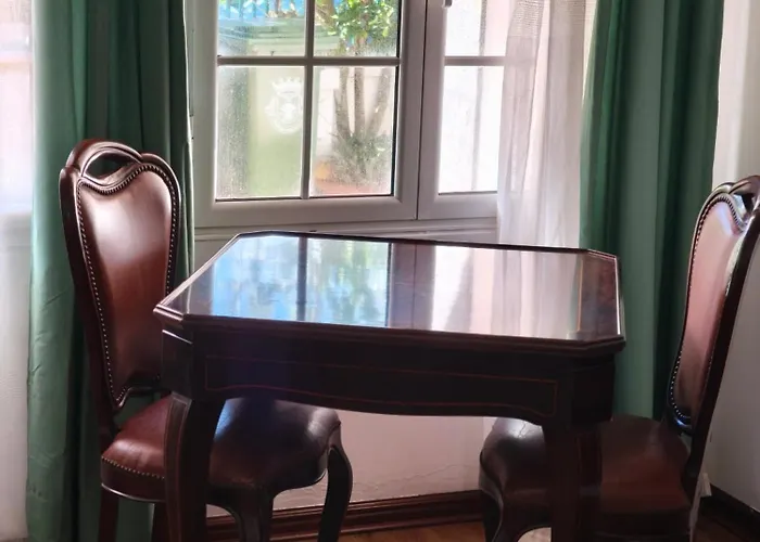 בית אירוח Gorgeous House