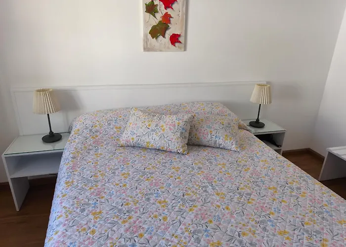 Gorgeous House בית אירוח Ponta Delgada